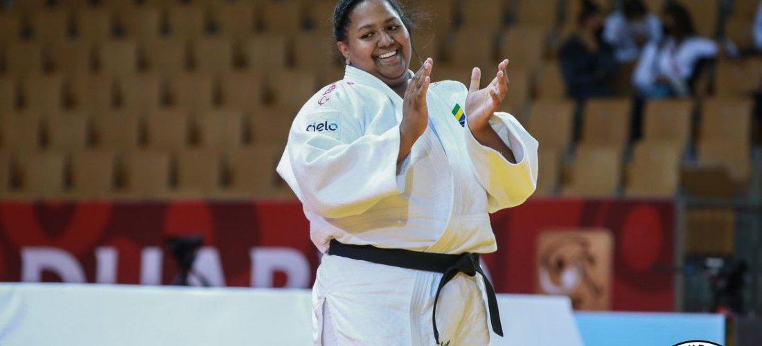 Judoca Beatriz Souza conquista o primeiro ouro brasileiro em Paris