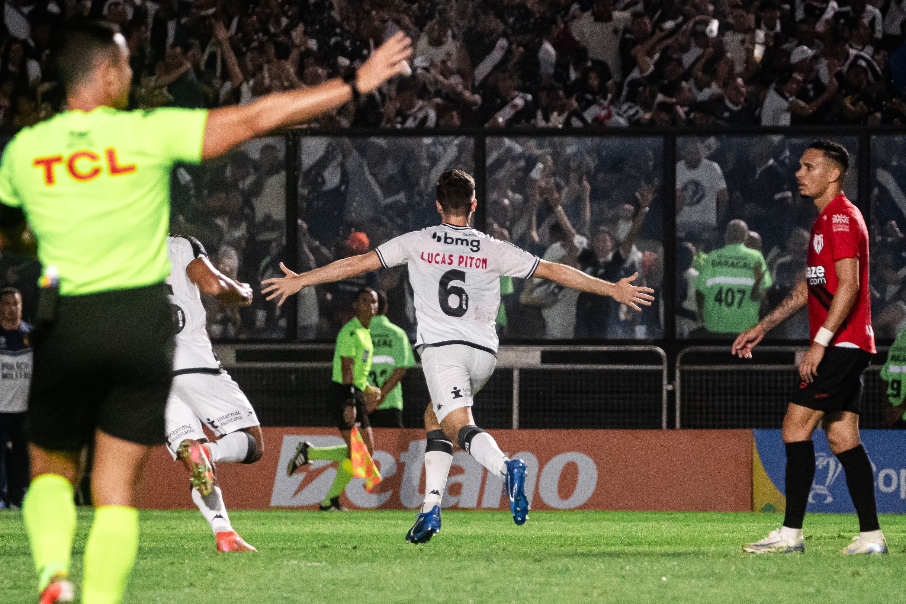 Vasco é o primeiro classificado nas quartas da Copa Betano do Brasil