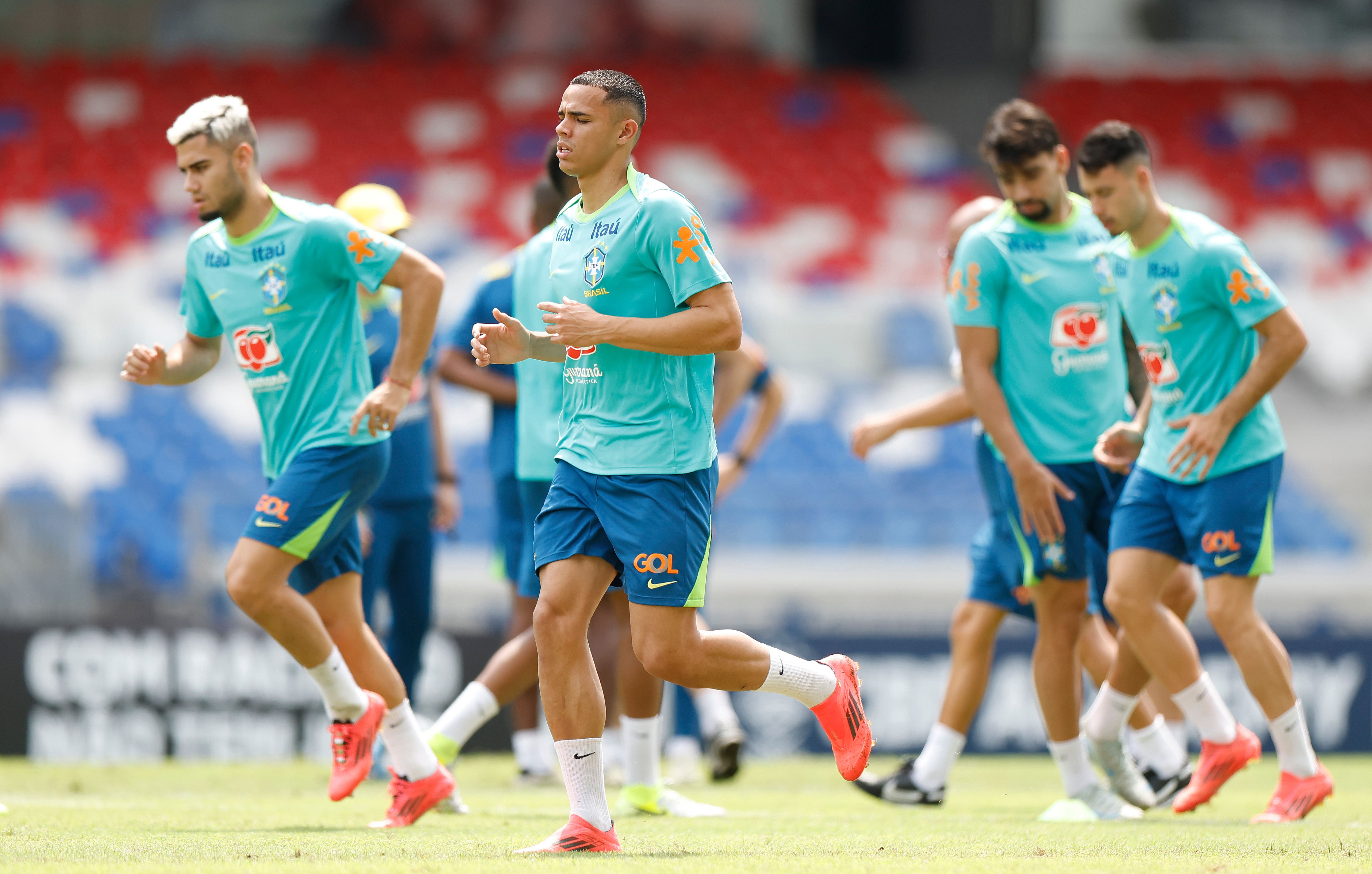 Diante dos donos da casa, Brasil busca 15ª vitória na Venezuela