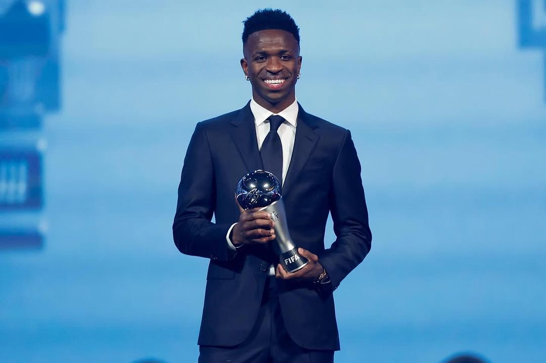 Vinicius Júnior é eleito o melhor jogador do mundo pela Fifa