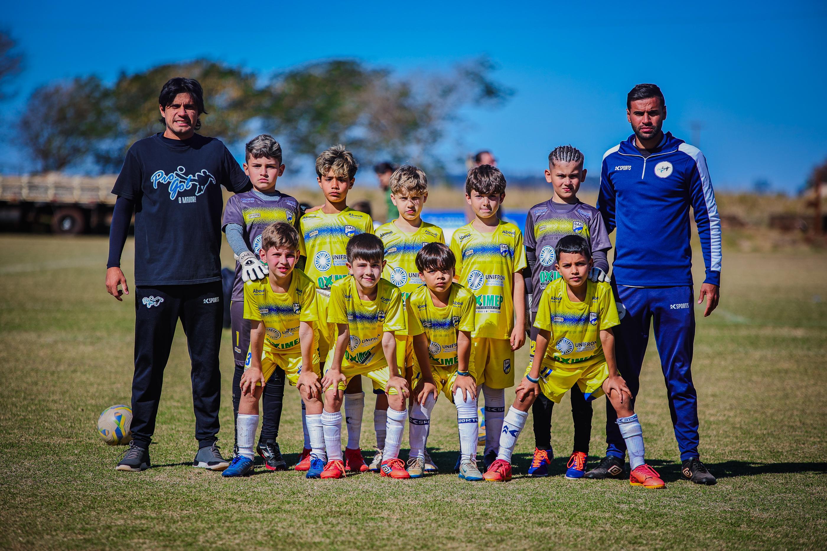 Futebol de base marcam o Festival Sub-9 em Dourados no Dia dos Pais