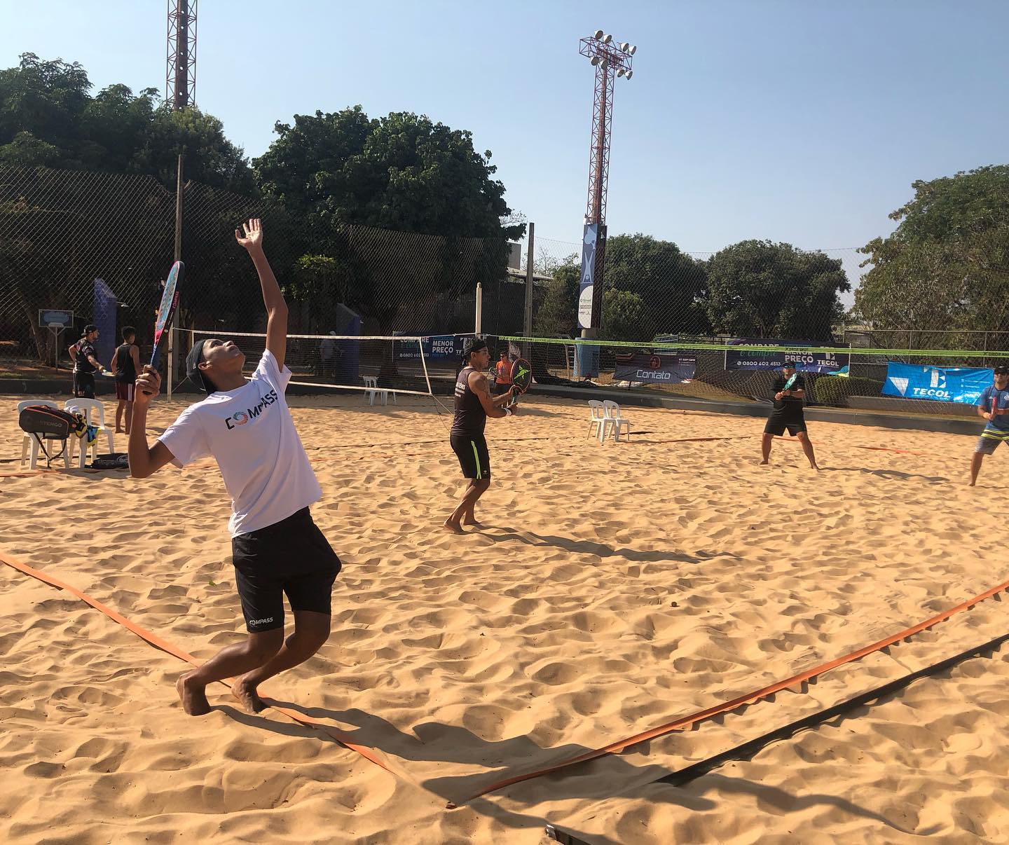 Referências do beach tennis em Campo Grande voltam a jogar juntos