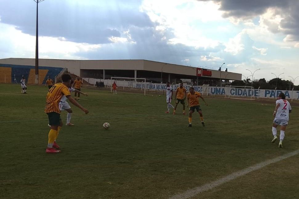 São Gabriel bate Taveirópolis e vence a primeira na Série B Estadual