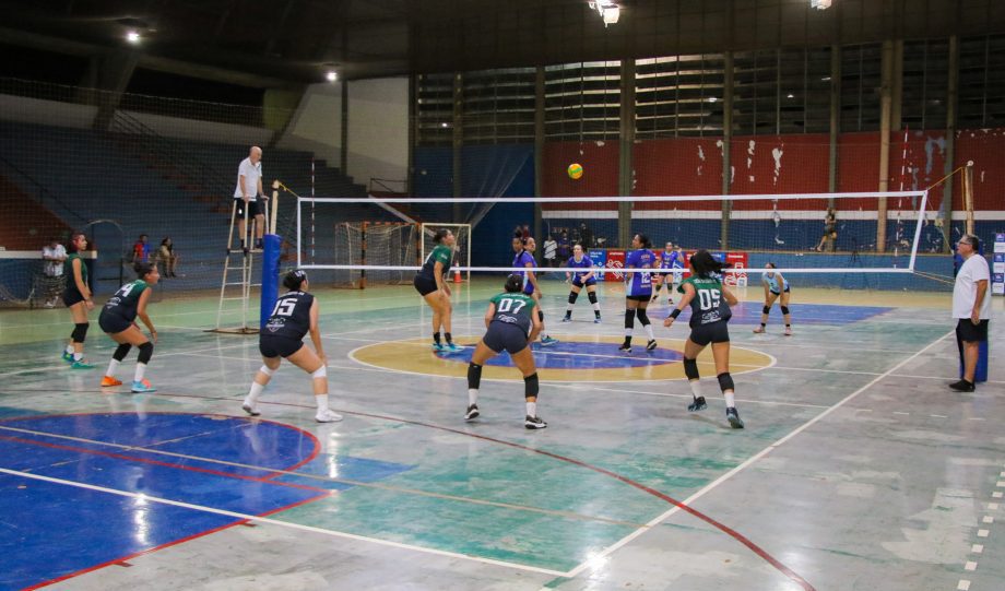 Decisão no Vôlei dos JETs: Vôlei Feminin...