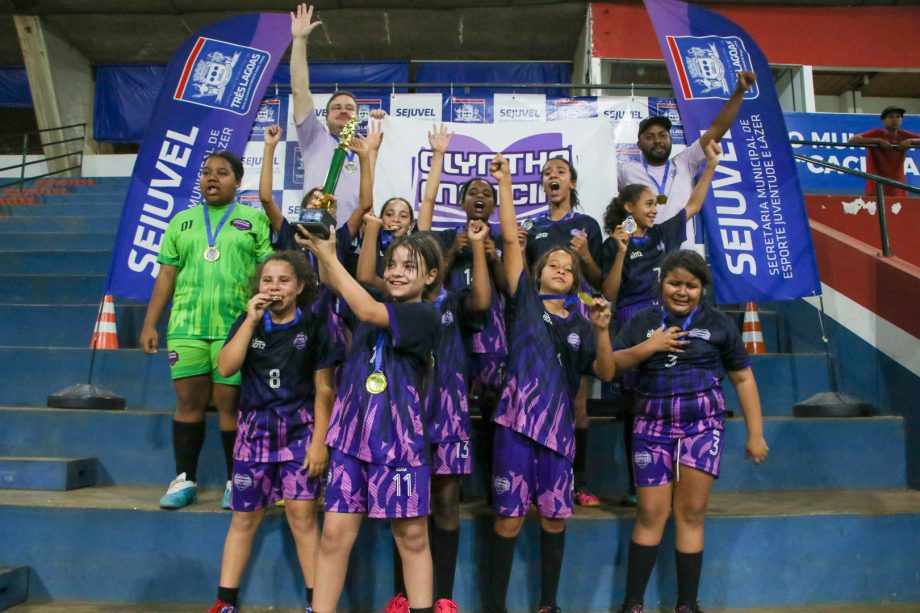 Escola Olyntho Mancini conquista títulos em dobradinha no Futsal nos JETs