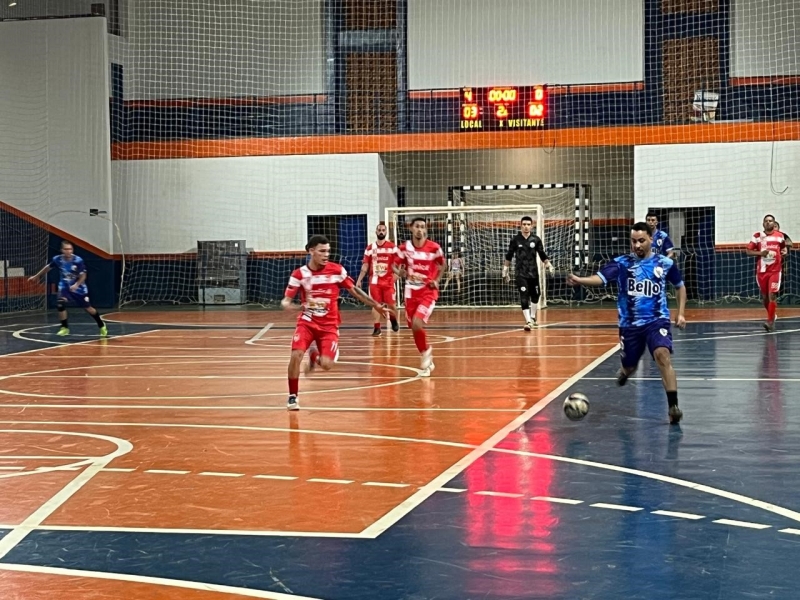 Empolgação e rivalidade marcam rodada do 4º Campeonato de Futsal entre empresas