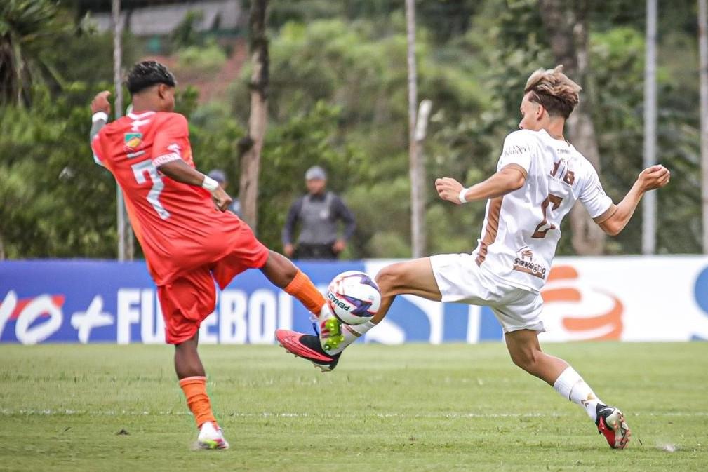 Ivinhema leva gol no fim e deixa vitória escapar na estreia da Copa São Paulo