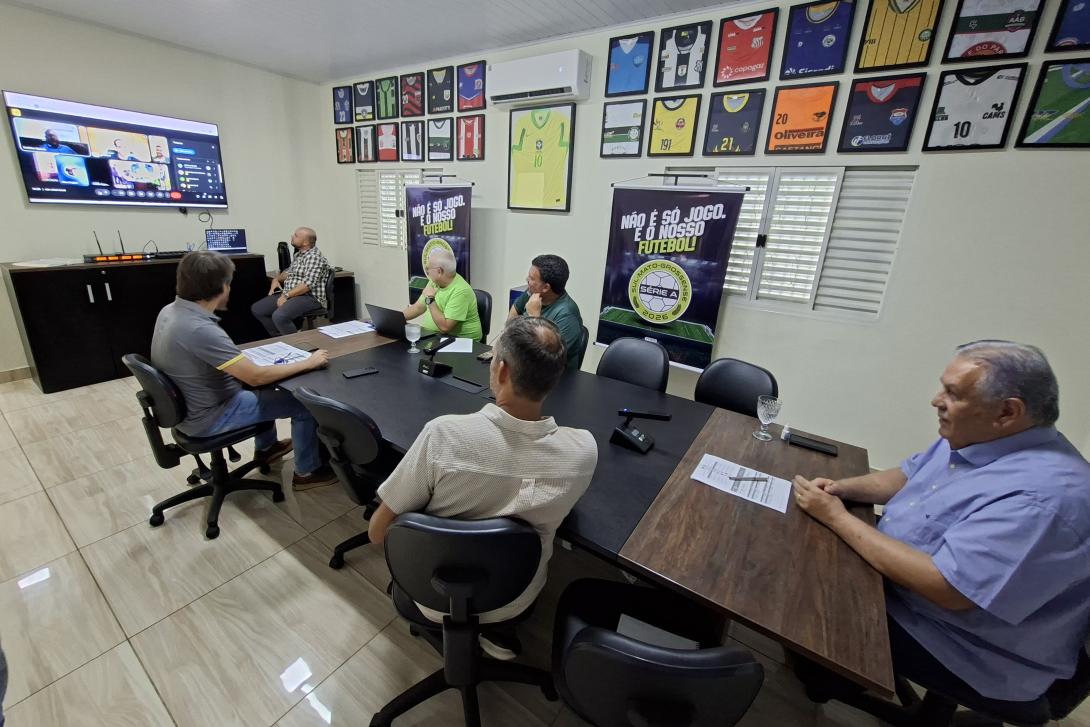 Federação reúne dirigentes e define roda...
