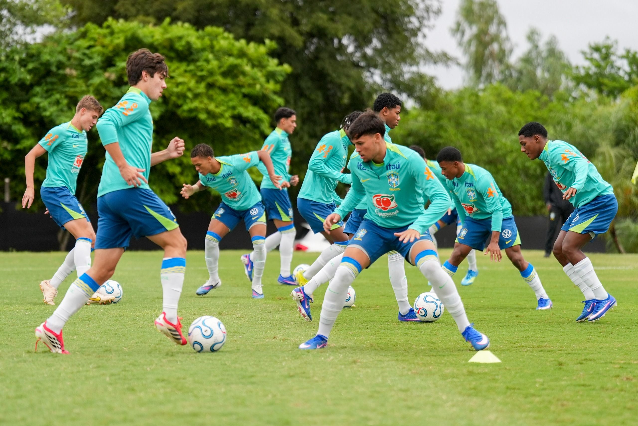 Seleção Brasileira Sub-17 inicia preparação para enfrentar a Argentina