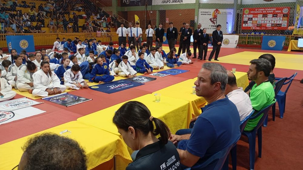 Judô reúne talentos e emociona em Itaporã