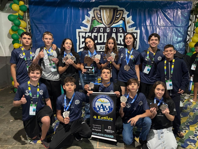 Maracaju conquista 16 medalhas e dois troféus estaduais, reafirmando força da natação escolar.