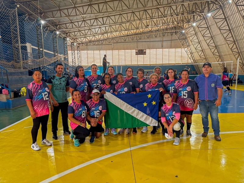 Esporte e integração marcam amistoso de...