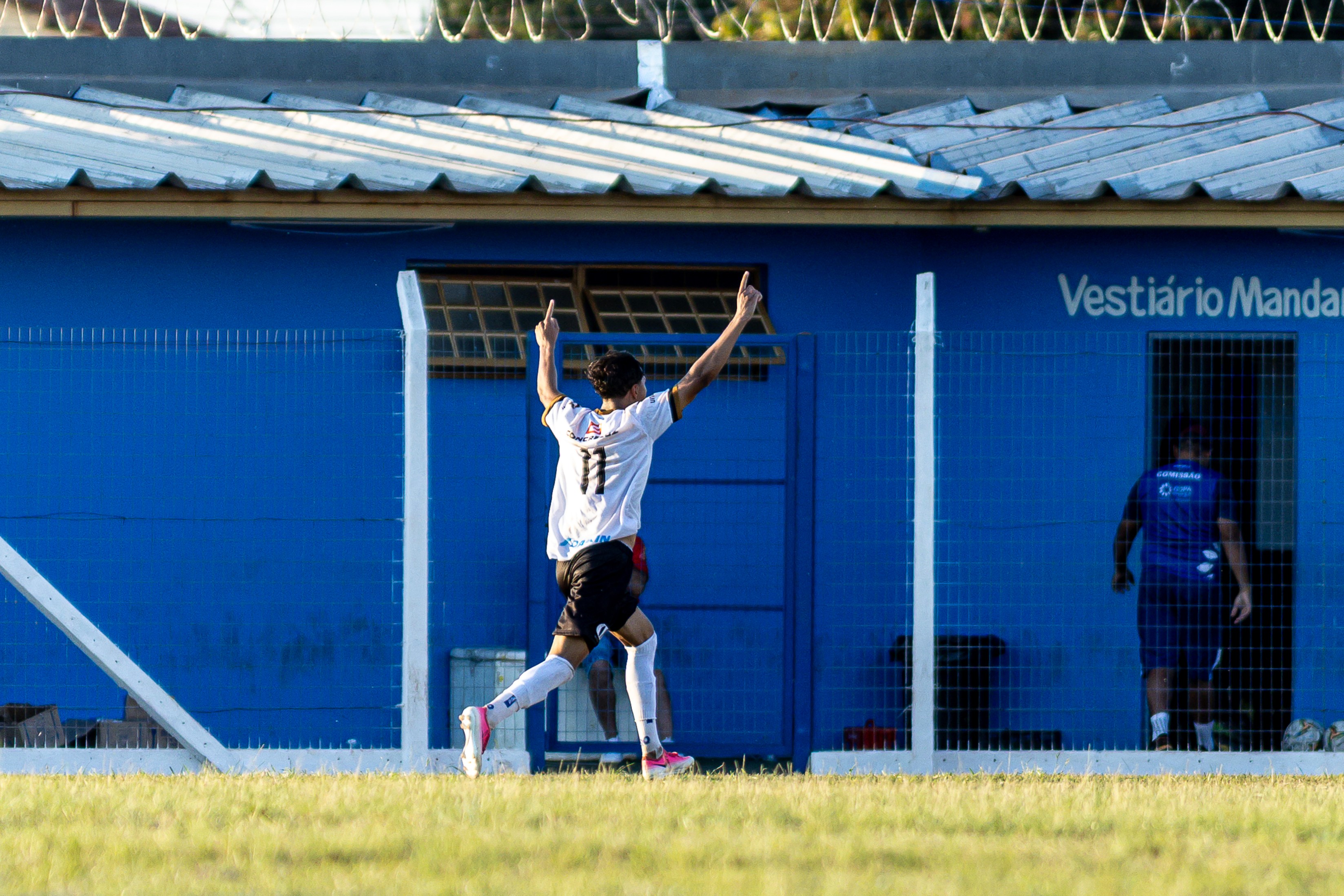 Misto vence Comercial em Campo Grande e...