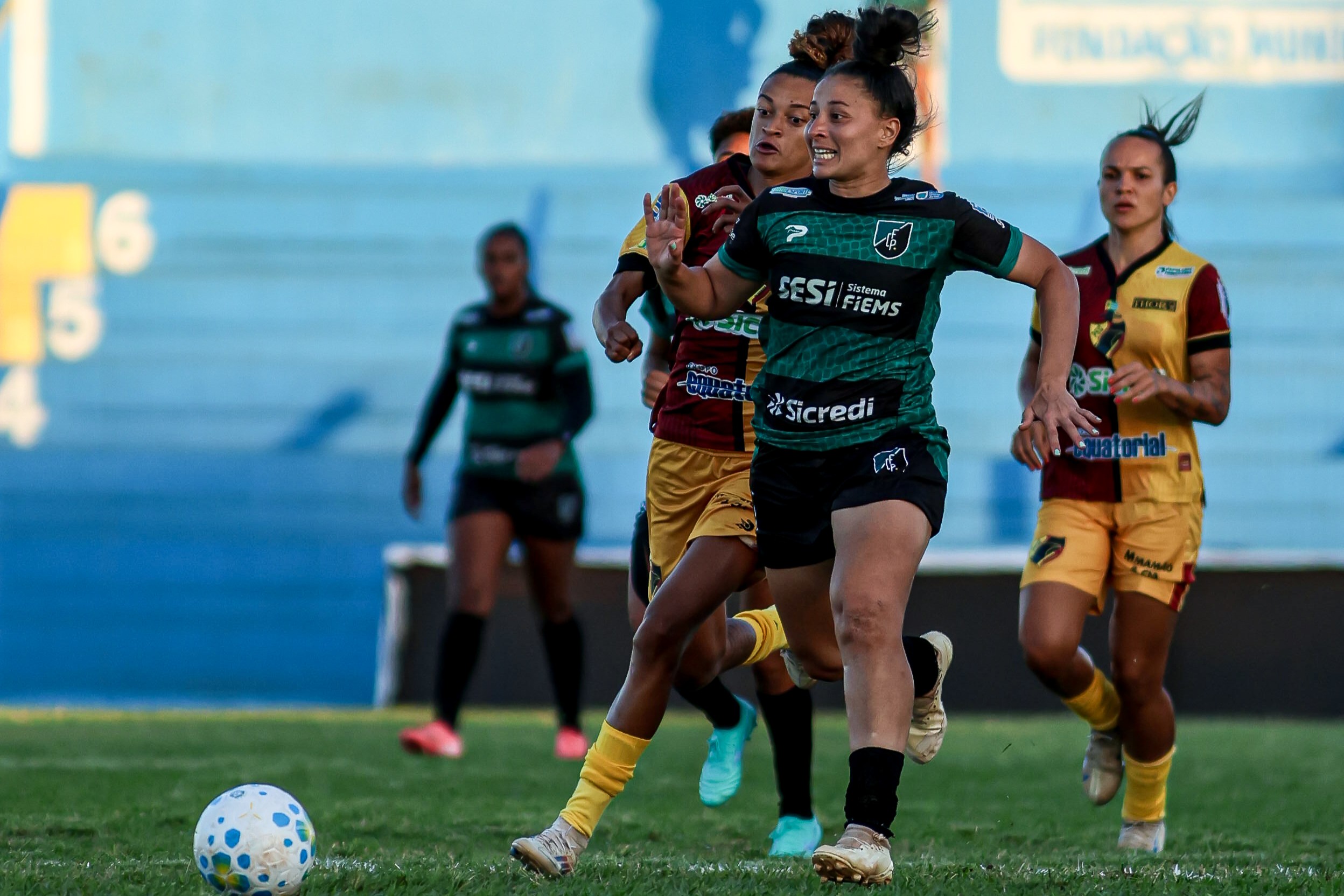 FC Pantanal perde em casa e fica mais lo...