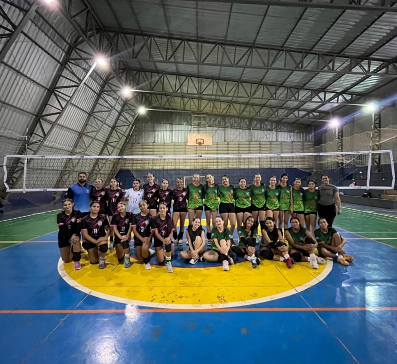 Vôlei feminino de Chapadão do Sul disput...